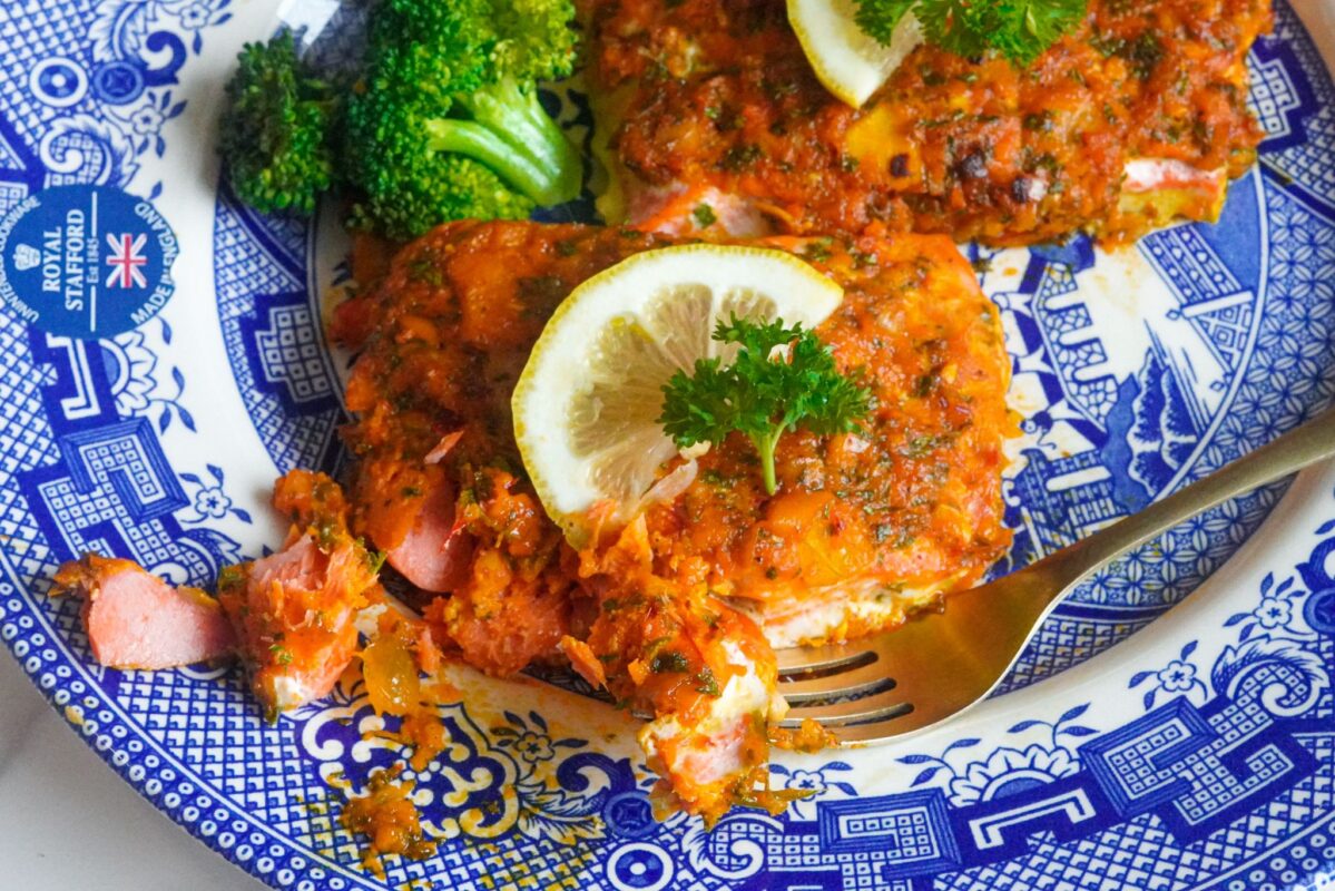 A homemade baked salmon dish that contains all the nutrients of a nutritious salmon for people who desire a sense of luxury with little effort.