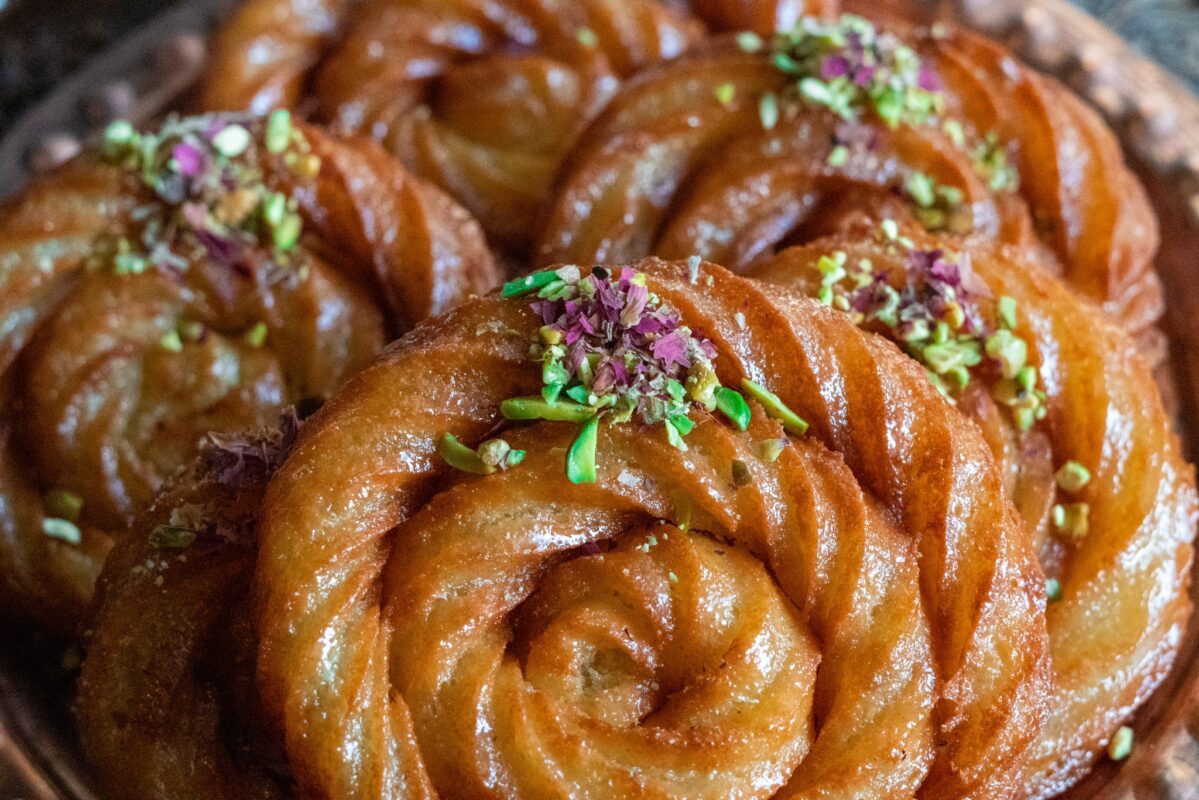 The easiest Syrian Mushabak recipe for your Ramadan table.