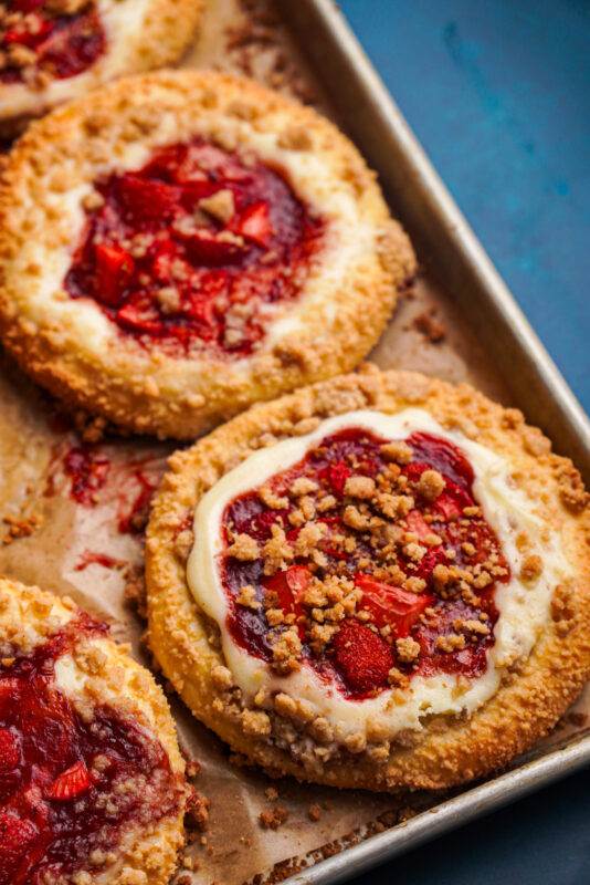 Cheesecake danishes
Cheesecake brioche buns
